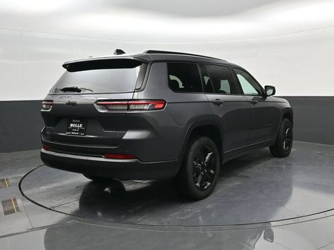 Used 2025 Jeep Grand Cherokee L Altitude AWD/4WD image 7