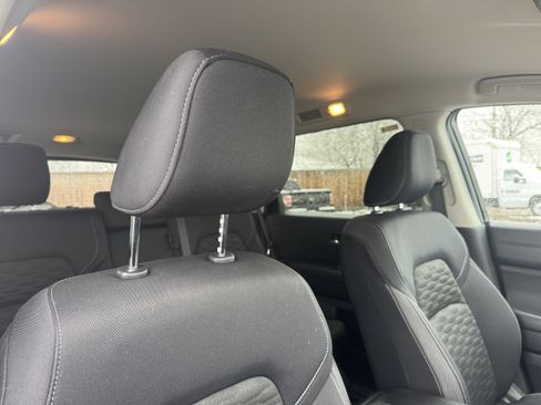 Used 2022 Nissan Pathfinder SV image 20