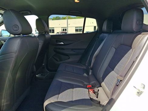 Used 2024 Buick Envista Preferred w/ Convenience I Package FWD image 11