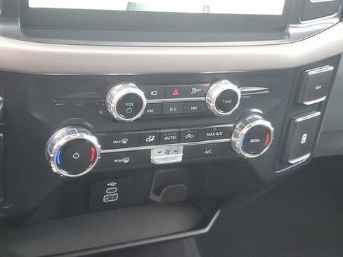 Used 2025 Ford F150 XLT w/ Equipment Group 301A Standard image 19