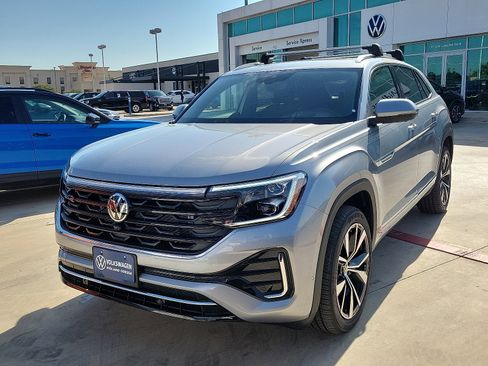 New 2026 Volkswagen Atlas Cross Sport SEL Premium R-Line image 3
