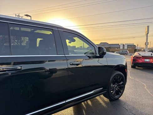 Certified 2021 Cadillac Escalade ESV Premium Luxury Platinum image 11