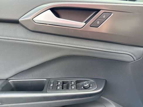 New 2026 Volkswagen Taos SE AWD/4WD image 15