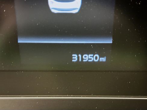 Used 2025 Kia Sportage LX image 19