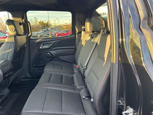 Used 2025 Chevrolet Silverado EV RST AWD/4WD image 22