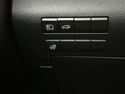 Used 2019 Lexus RX 350L w/ Premium Package image 32