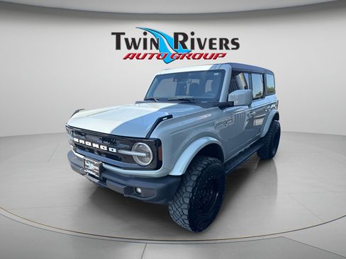 Used 2021 Ford Bronco Outer Banks AWD/4WD image 1