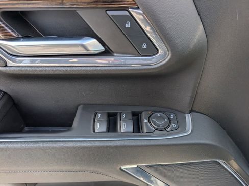 Certified 2024 GMC Sierra 1500 Elevation image 17