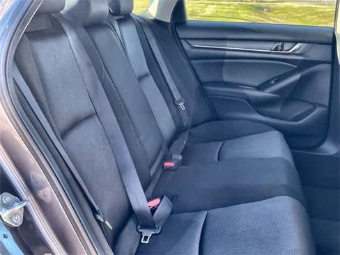 Used 2018 Honda Accord EX image 14