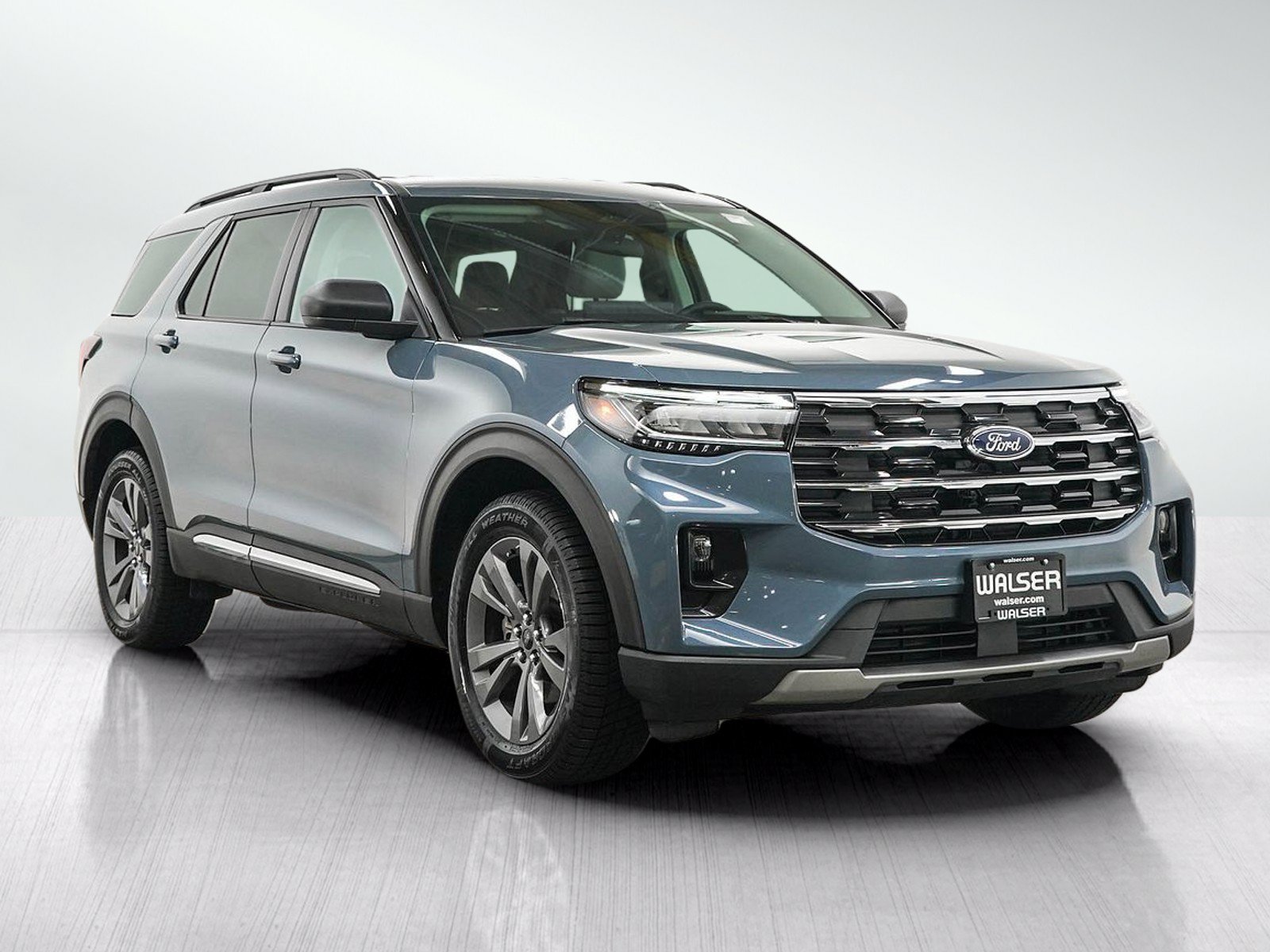 Used 2025 Ford Explorer Active w/ Active Comfort Package AWD/4WD image 7