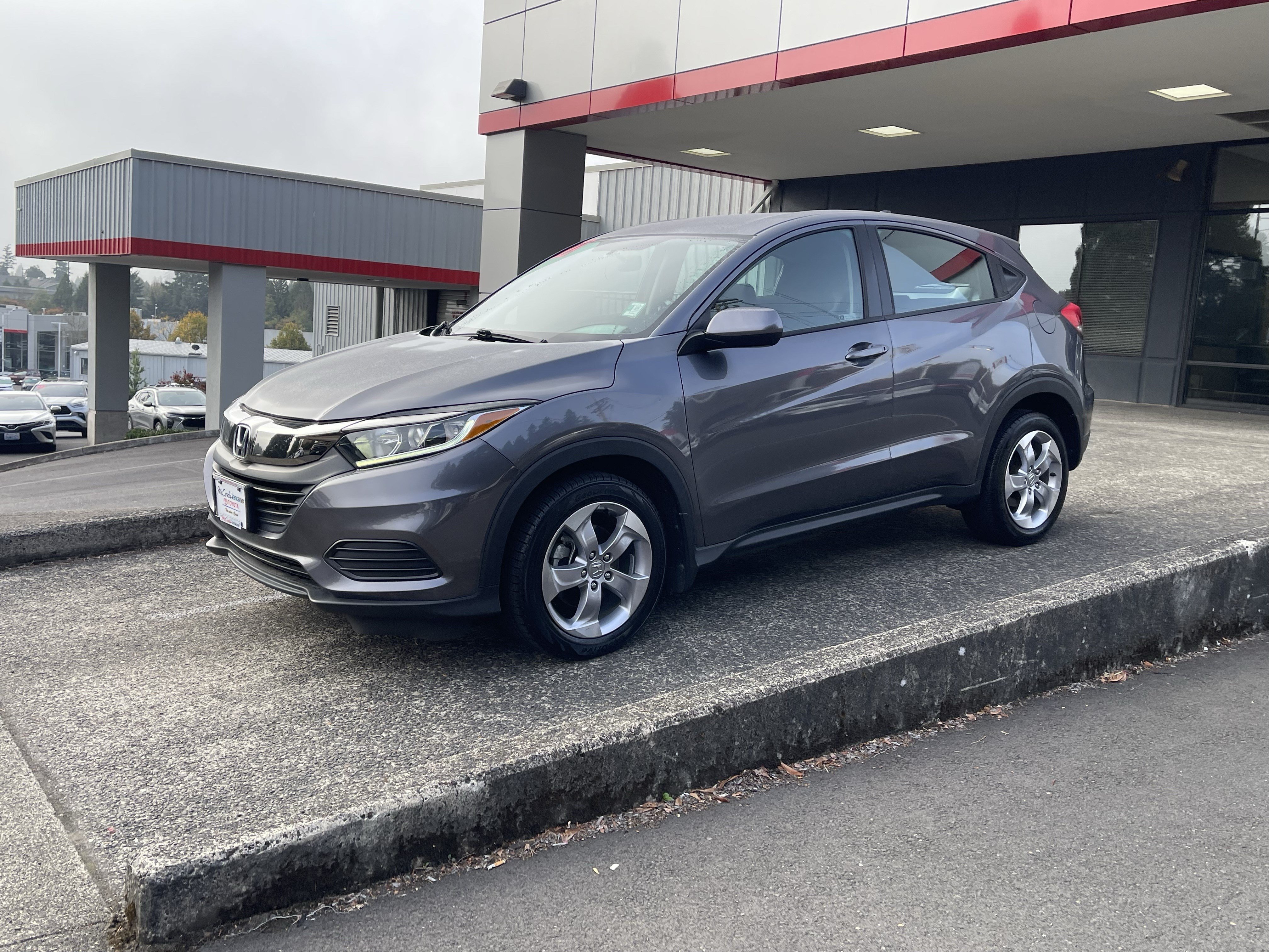 Used 2022 Honda HR-V LX image 4