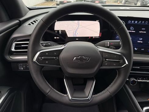 New 2026 Chevrolet Traverse LT image 12