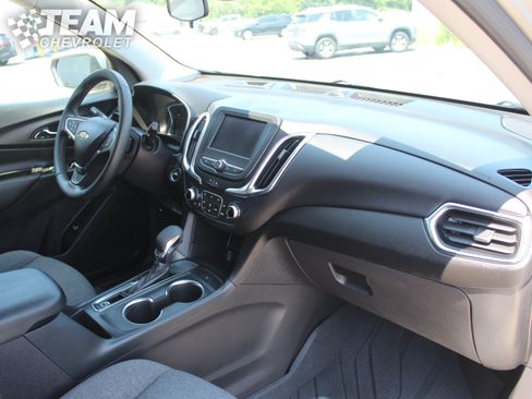 Certified 2024 Chevrolet Equinox LT w/ LPO, Floor Liner Package FWD image 26