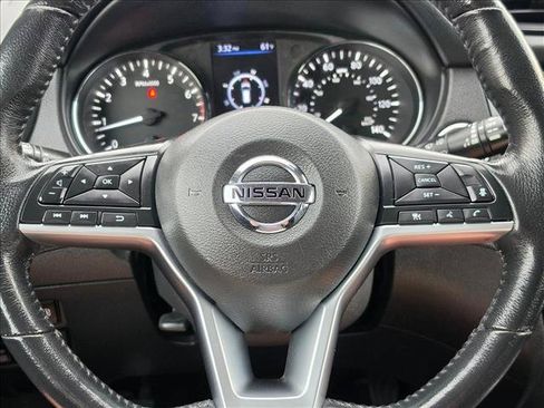 Used 2018 Nissan Rogue SL AWD/4WD image 25