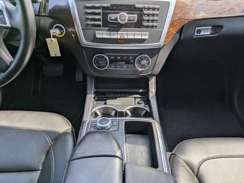 Used 2014 Mercedes-Benz ML 350 4MATIC image 19