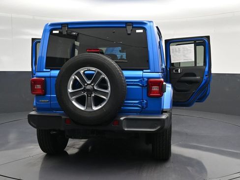 Used 2023 Jeep Wrangler Unlimited Sahara w/ LED Lighting Group AWD/4WD image 37
