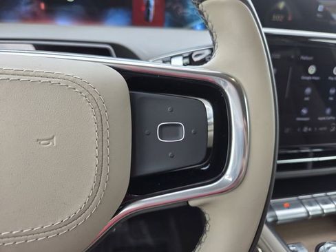 Certified 2025 Lincoln Nautilus Reserve AWD/4WD image 23
