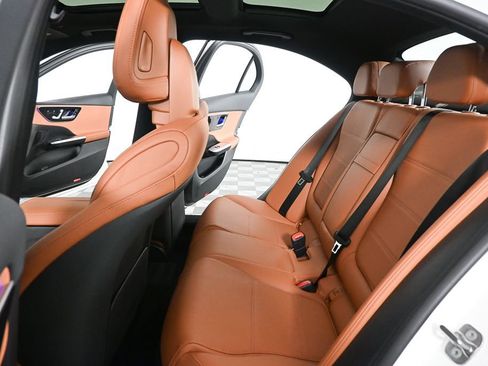 Certified 2025 Mercedes-Benz C 300 Sedan image 18