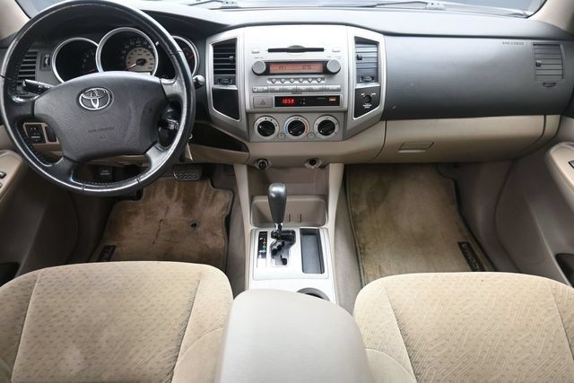 Used 2005 Toyota Tacoma PreRunner w/ SR5 Pkg #3 RWD image 19