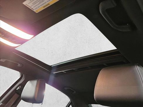 Used 2016 Mercedes-Benz E 350 Sedan image 16