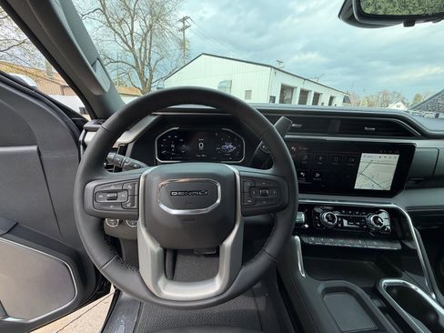 New 2026 GMC Sierra 2500 Denali w/ Denali Reserve Package image 5