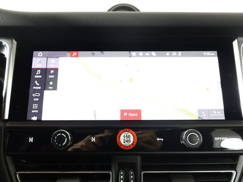 New 2026 Porsche Macan image 18