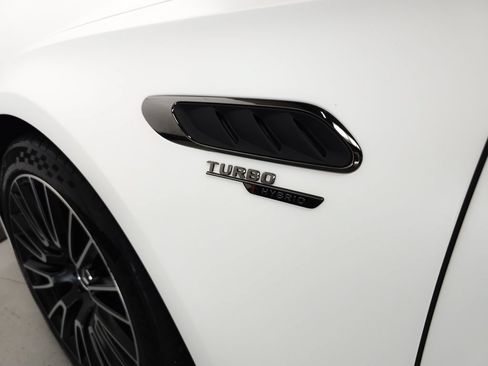 Used 2025 Mercedes-Benz E 53 AMG e 4MATIC Sedan image 35