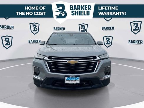 Used 2023 Chevrolet Traverse LT FWD image 4