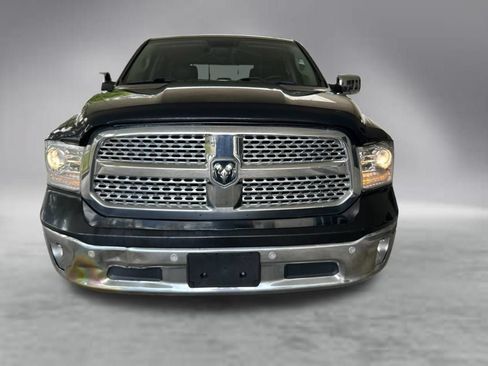 Used 2017 RAM 1500 Laramie AWD/4WD image 11