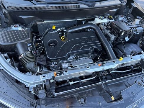 Used 2024 Chevrolet Equinox RS image 32