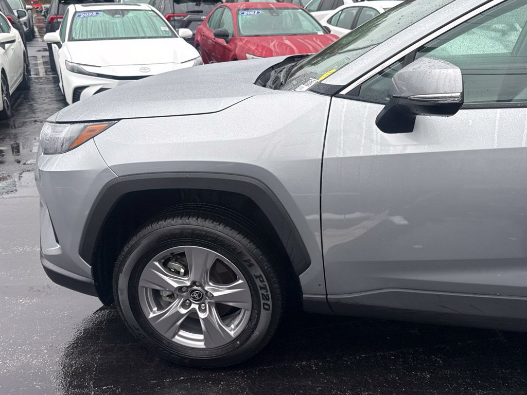 Used 2025 Toyota RAV4 XLE w/ Convenience Package AWD/4WD image 2