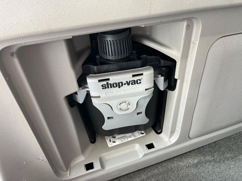 Used 2017 Honda Odyssey SE image 23