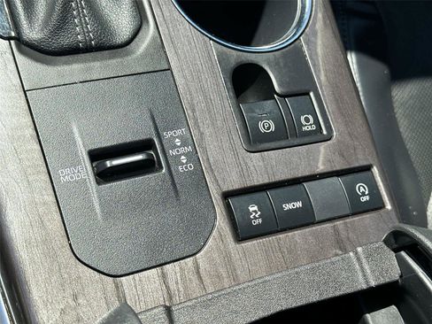 Used 2022 Toyota Highlander Platinum image 28