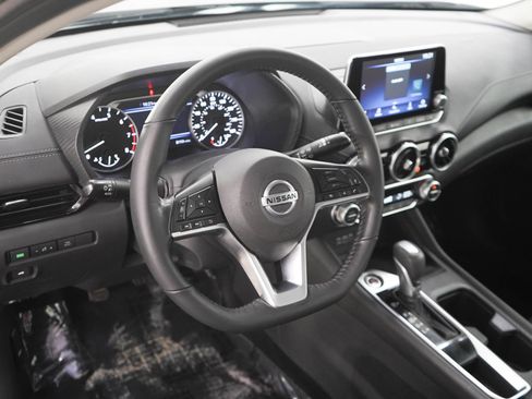 Used 2021 Nissan Sentra SV FWD image 19