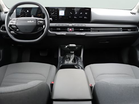 Certified 2025 Kia K4 EX FWD image 16
