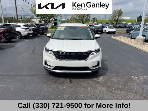 Used 2024 Kia Carnival LX FWD image 5