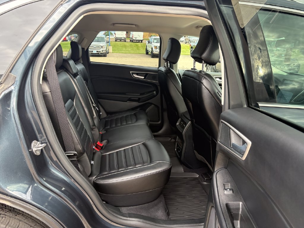 Used 2024 Ford Edge SEL w/ Convenience Package AWD/4WD image 13