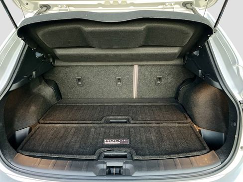 Used 2022 Nissan Rogue Sport SL FWD image 25