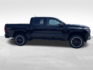 New 2026 Chevrolet Colorado Z71 w/ Technology Package AWD/4WD video 2