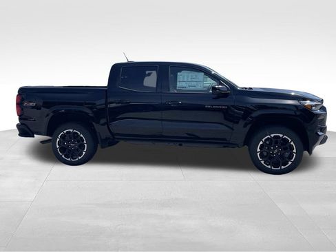 New 2026 Chevrolet Colorado Z71 w/ Technology Package AWD/4WD image 2
