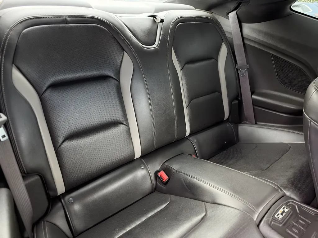 Used 2017 Chevrolet Camaro SS RWD image 17
