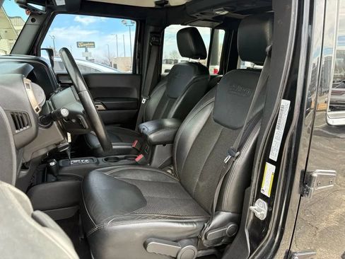 Used 2017 Jeep Wrangler Unlimited Sahara AWD/4WD image 20