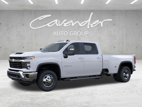 New 2026 Chevrolet Silverado 3500 LT w/ All Star Edition AWD/4WD image 2