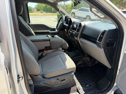 Used 2017 Ford F150 XLT w/ Equipment Group 302A Luxury AWD/4WD image 7