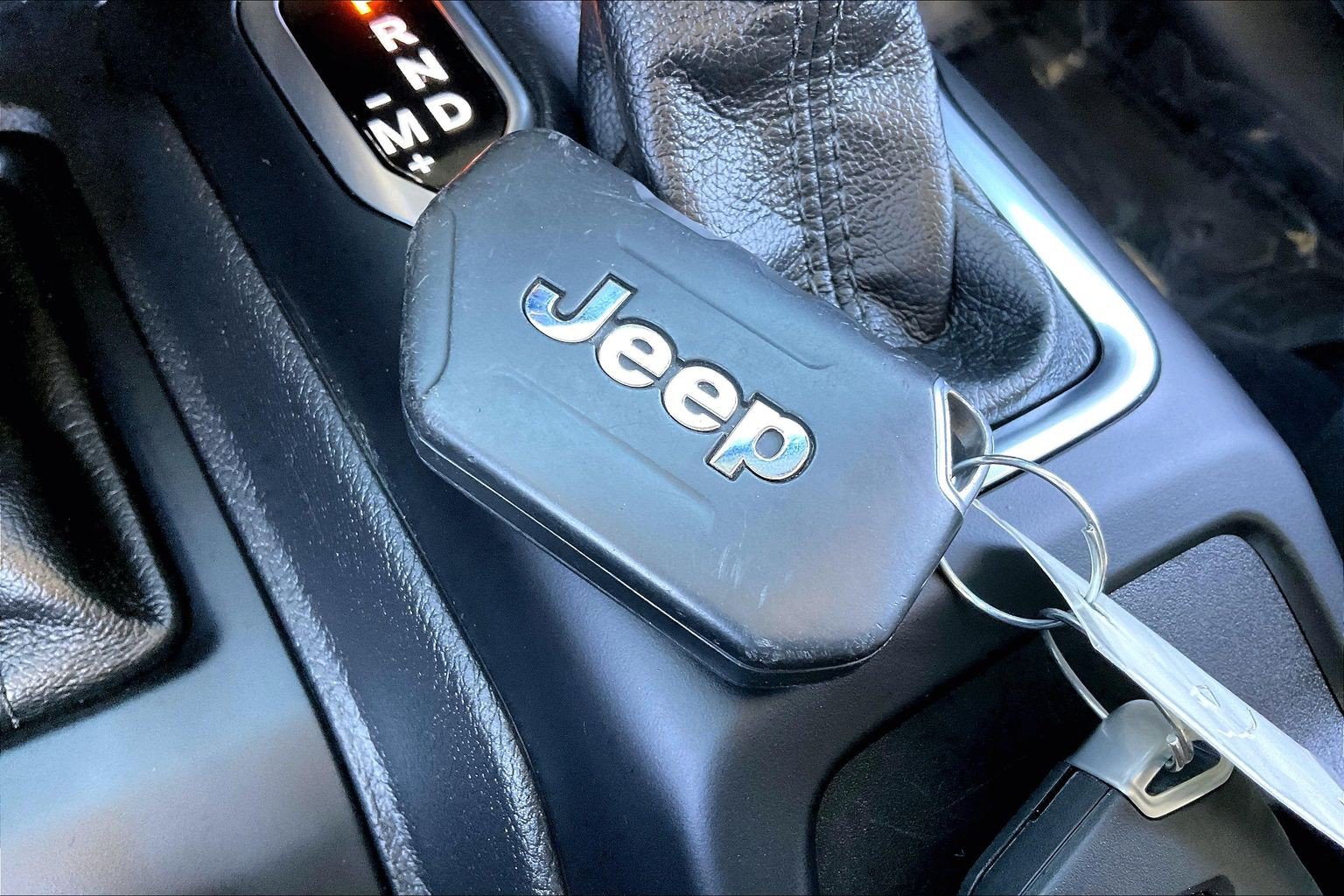 Used 2023 Jeep Wrangler Sport AWD/4WD image 14