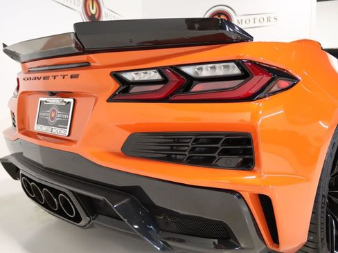 Used 2025 Chevrolet Corvette Z06 RWD image 90