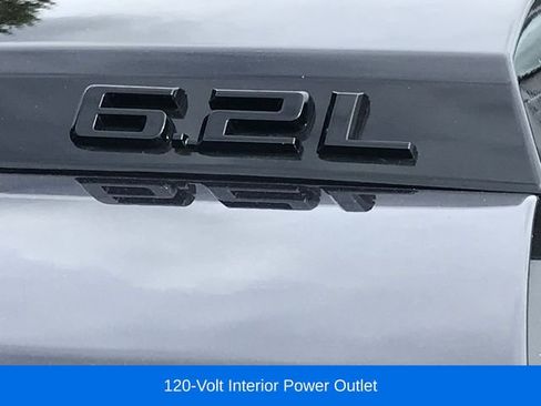 Used 2024 Chevrolet Silverado 1500 LT Trail Boss w/ Convenience Package II AWD/4WD image 11