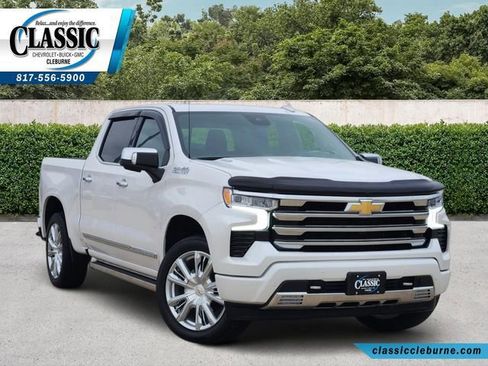 Used 2025 Chevrolet Silverado 1500 High Country AWD/4WD image 1