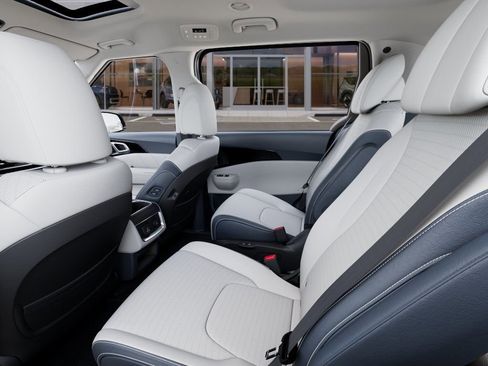 New 2026 Kia Carnival SX Prestige image 18