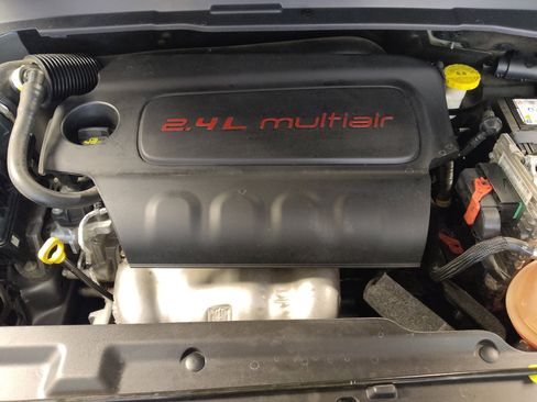 Used 2022 Jeep Compass Latitude FWD image 30